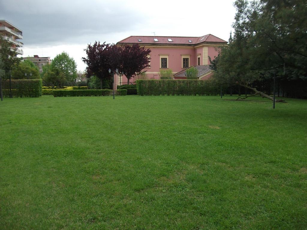 Villa Marcello Caserta Luaran gambar