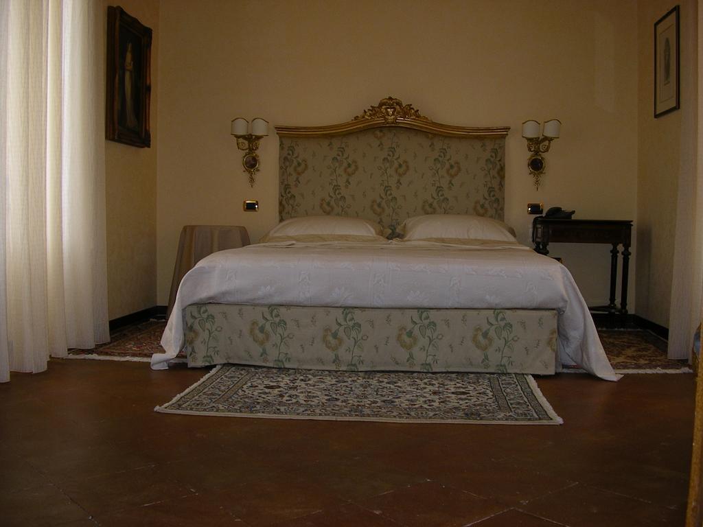 Villa Marcello Caserta Bilik gambar