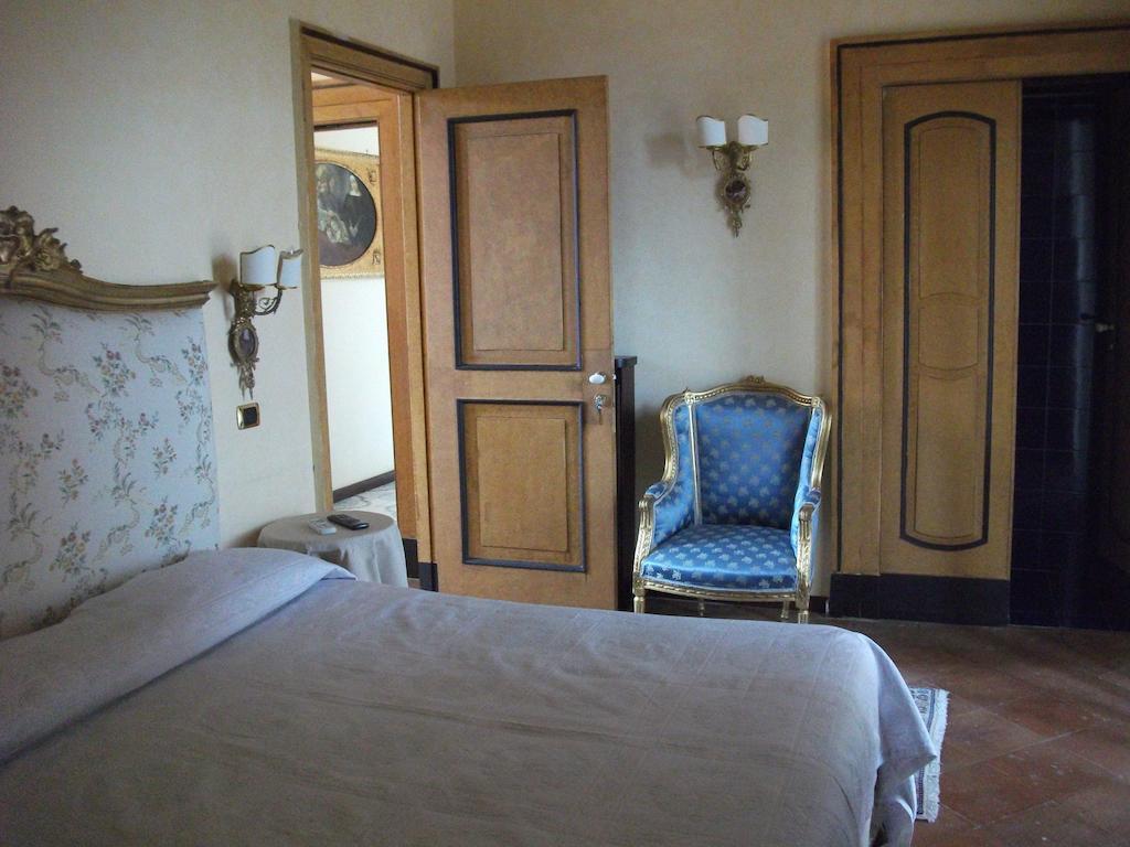 Villa Marcello Caserta Bilik gambar